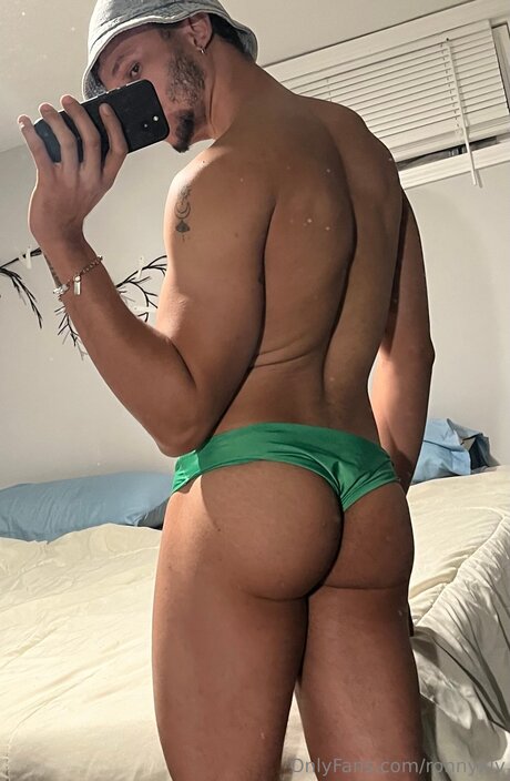 Ronnyxlv pornstar best pic