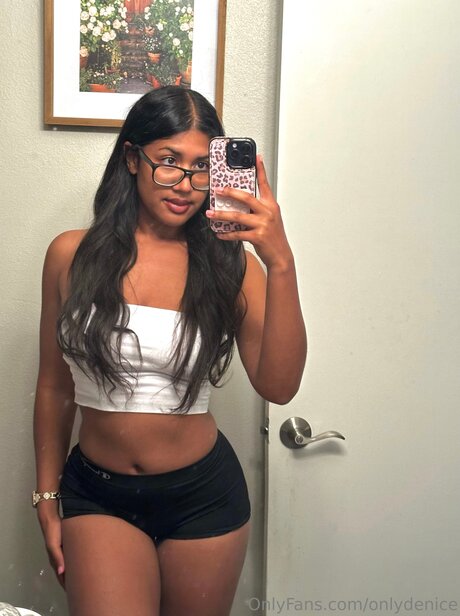 Onlydenice naked actress photo