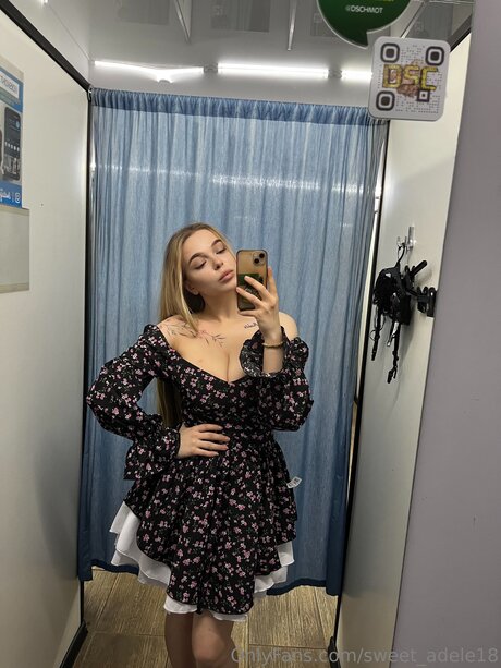 Sweet Adele18 xxx model photo