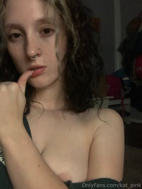 Kat Pink model free picture