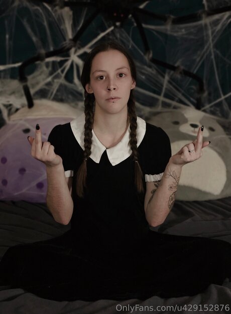 Astraaurora1111 naked model image