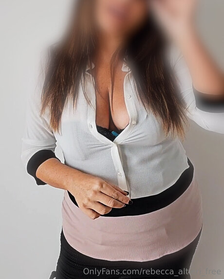 Rebecca Altieri Free model naked pictures