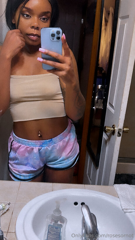 Rosesornot perfect star pics