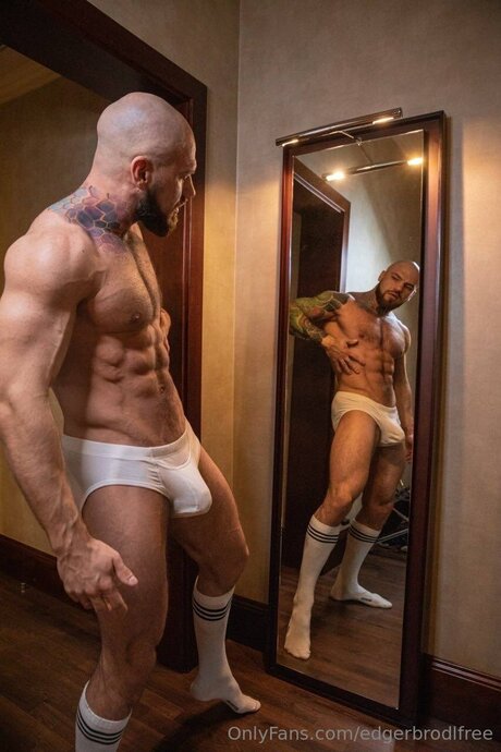 Edgerbrodlfree beautiful model pics