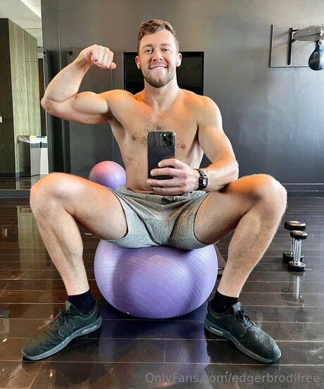 Edgerbrodlfree pornstar nudes pictures