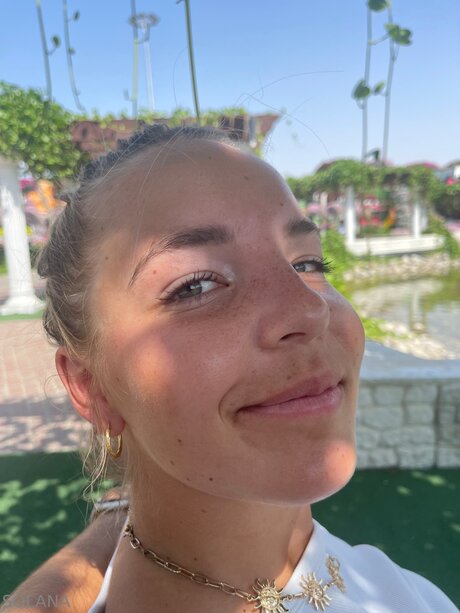 Urfrenchemma naked model gallery