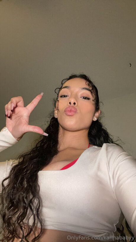 Karmababyy nude model gallery