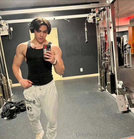 Neoakira star exclusive pictures