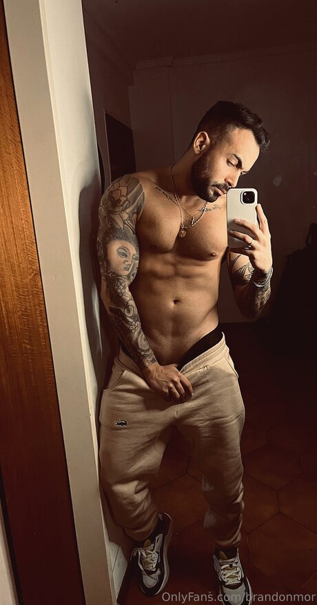 Brandonmor pretty model images