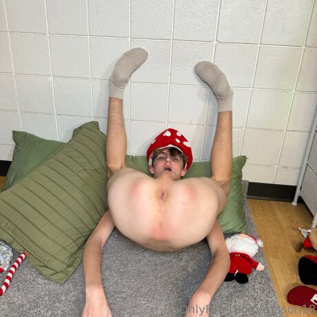 Mason18 pornographic model picture