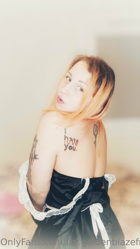 Lizi Goldenblazefree model nude img