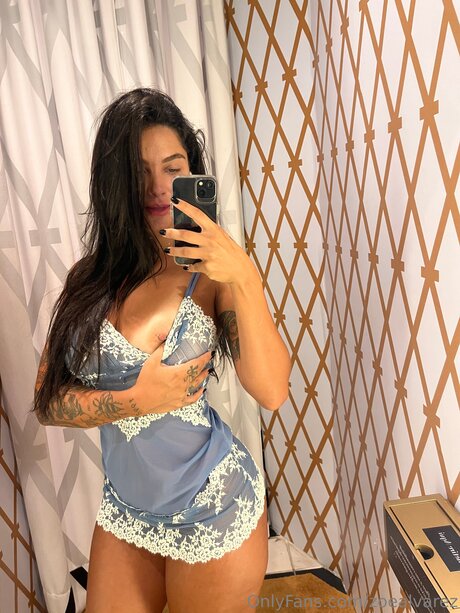 Zoealvarez pornstar nude image