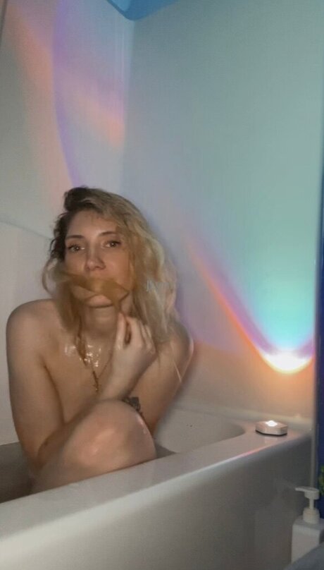 Notur Baby model erotic picture