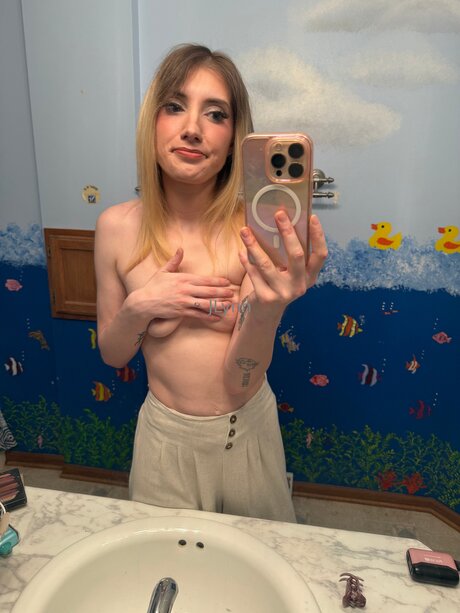 Notur Baby pornstar erotic picture