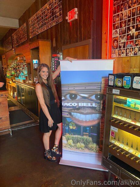 Alliwo high quality pornstar photos