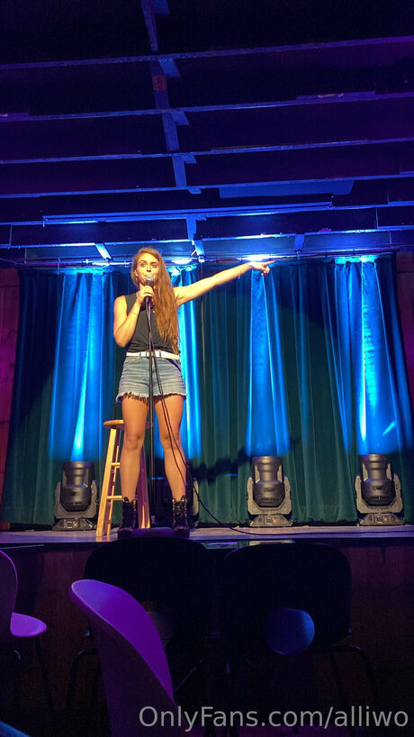 Alliwo model sex gallery