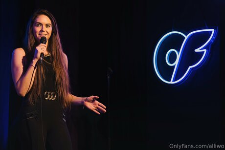 Alliwo art star archive