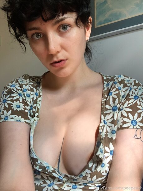 Peepeach pornstar naked pictures