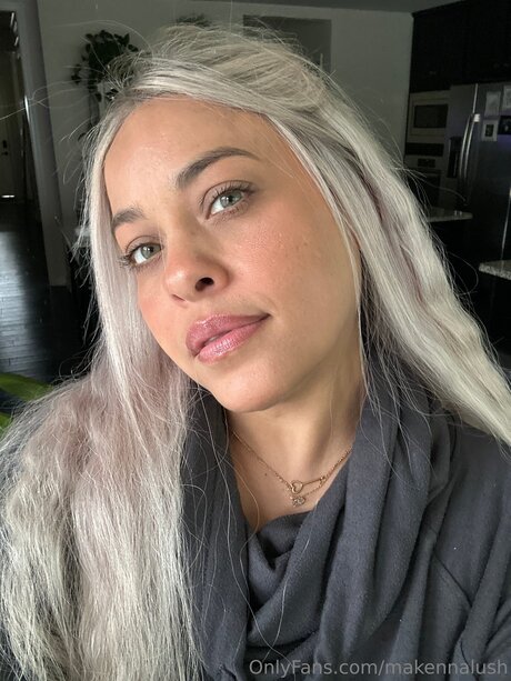 Makennalush pornstar hot gallery