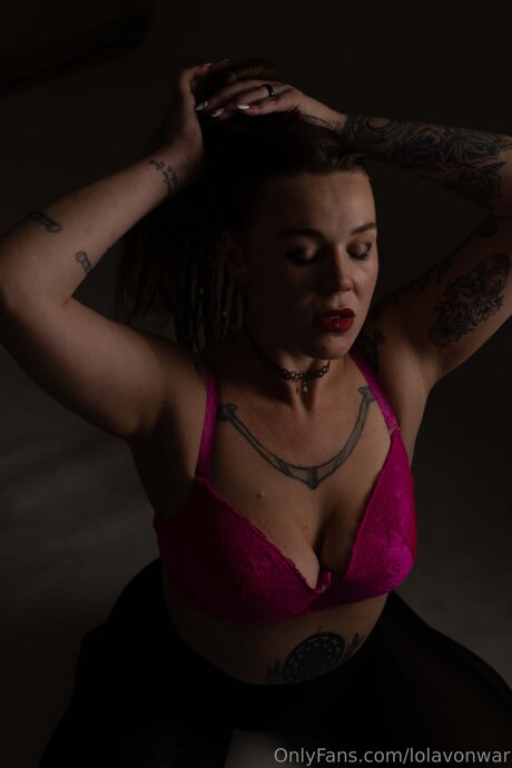 Lolavonwar star archive