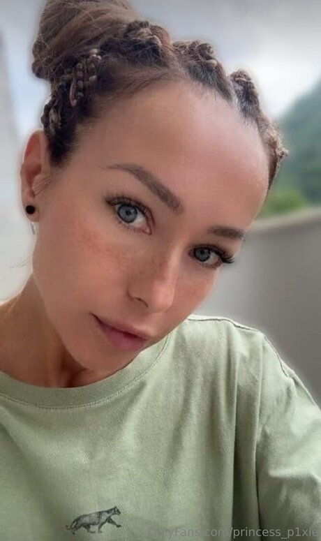 Princess P1xie pornstar erotic picture