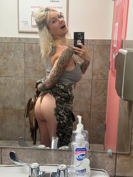 Darcidarlin model nudes photos