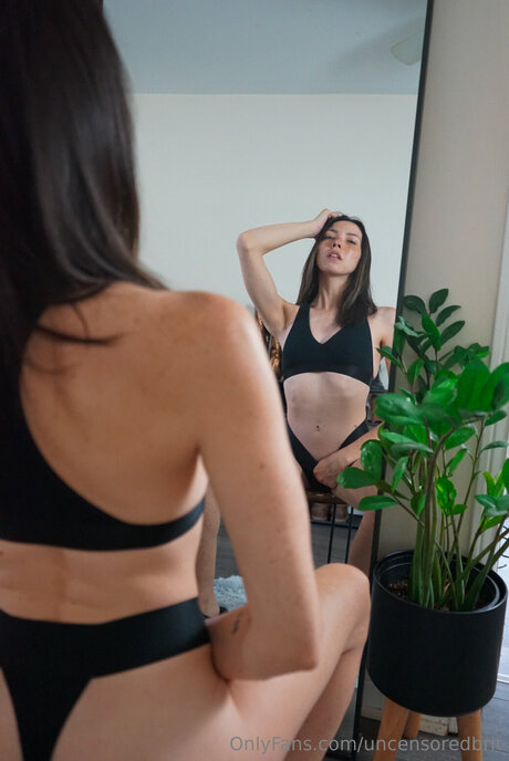 Uncensoredbrit pornstar adult picture