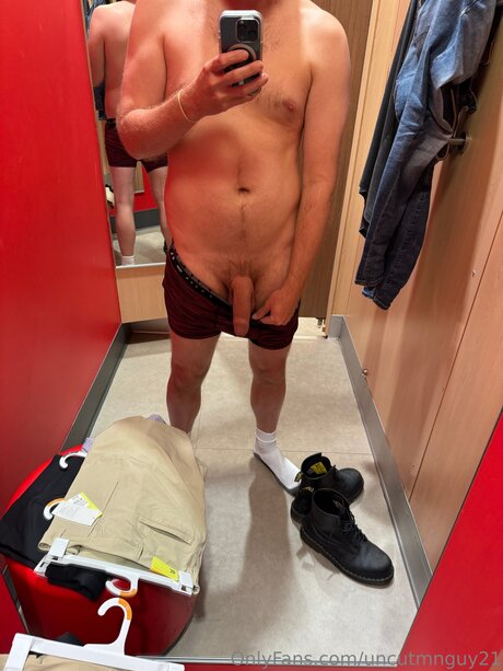 Uncutmnguy21 sexy actress pic