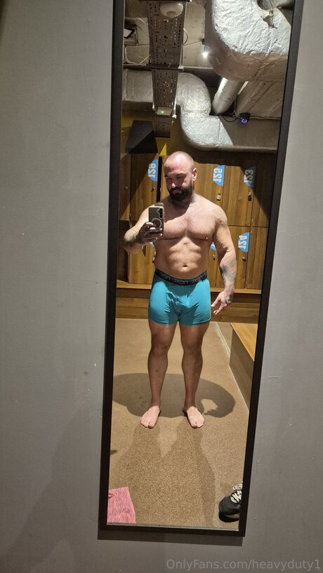 Heavyduty1 xxx model pictures