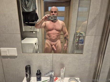 Heavyduty1 star pornographic gallery