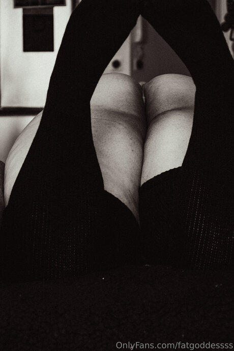 Fatgoddessss star pornographic pictures