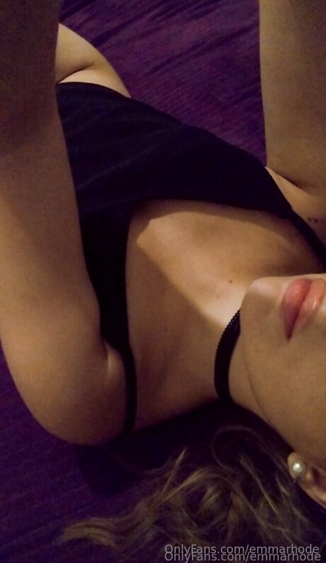 Emmarhode xxx pornstar photo
