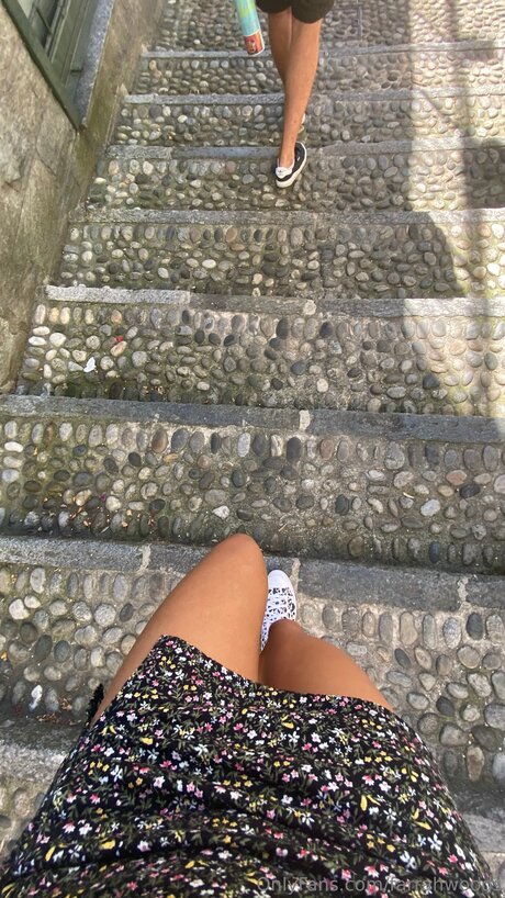 Farrahfahrenhite star nice photo