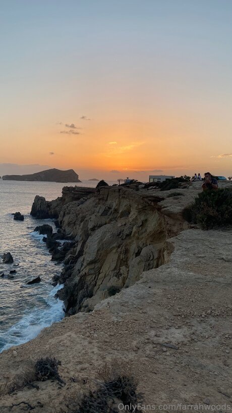 Farrahfahrenhite hot model photo