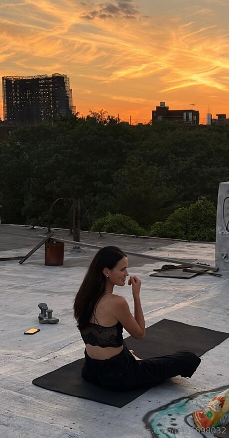 nude pregnant onlyfans adult images