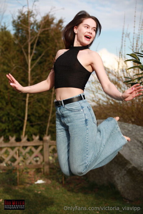 big tits blonde onlyfans porno picture