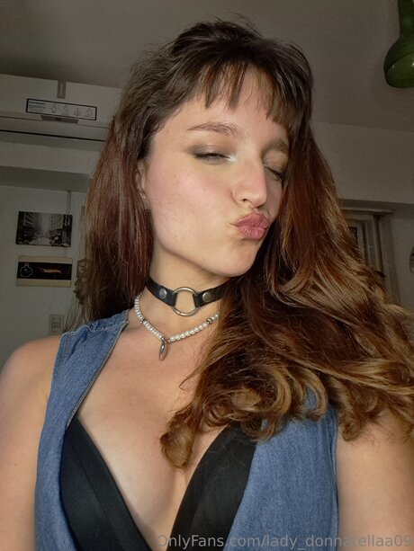 Lady Donnatellaa09 art model pictures