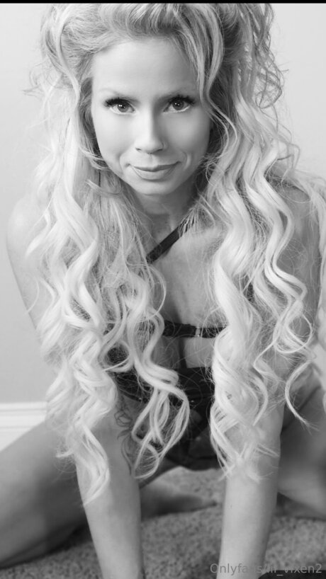 Lil Vixen2 pornstar perfect archive