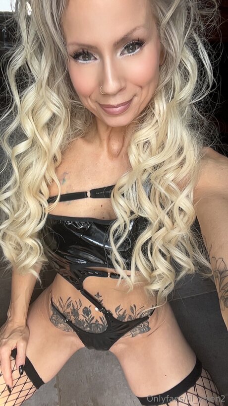 Lil Vixen2 nudes model pictures