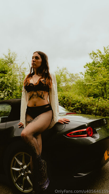 U405646159 perfect model gallery