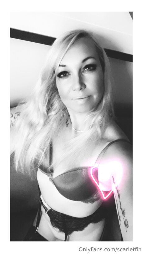 Scarletfin sex model photos