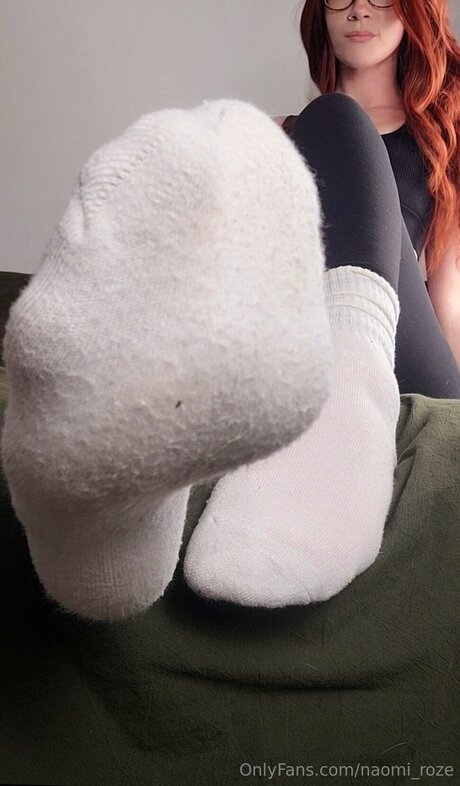 Naomi Roze sexy actress images