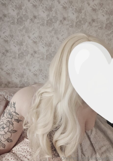 Happygirlll naked actress pic