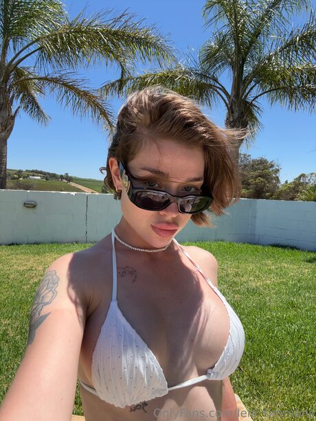 Leia Simmons high quality star archive