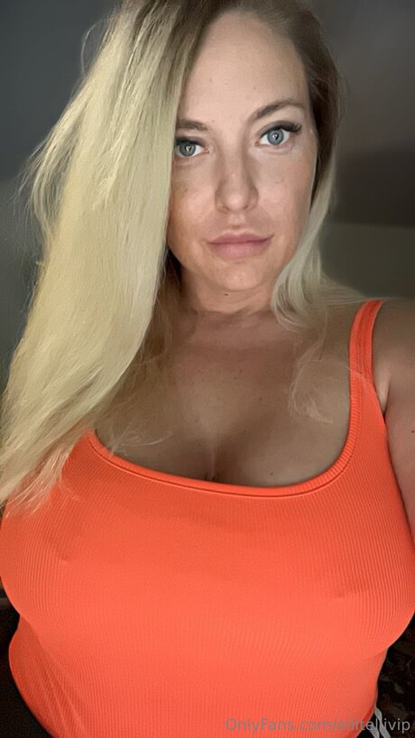 Ellitellivip Photo Gallery