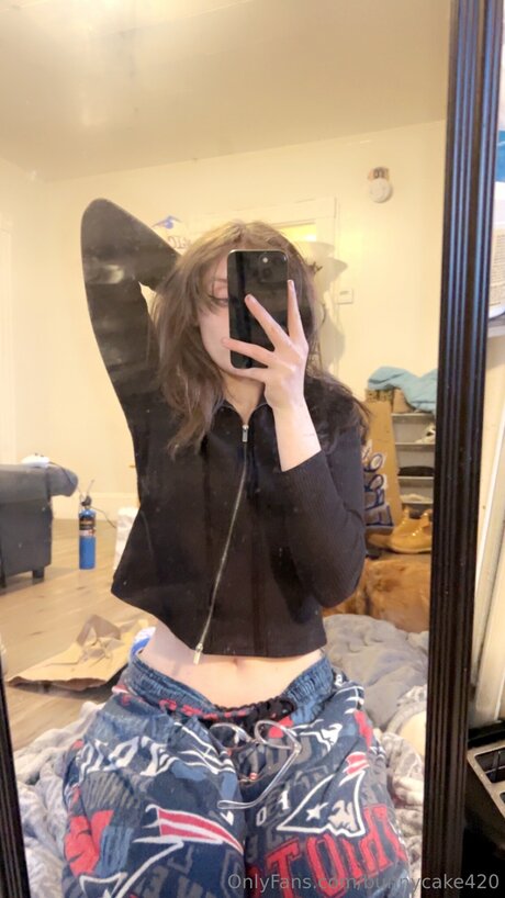 Bunnycake420 model hd pics