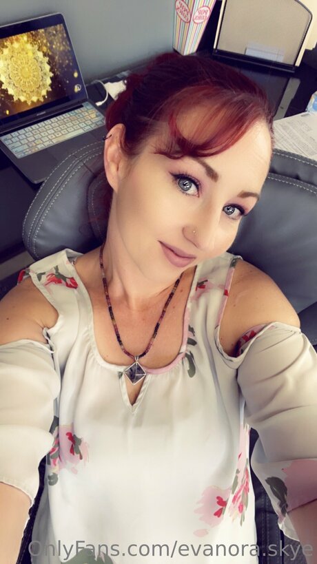 Evanora Skye star best img