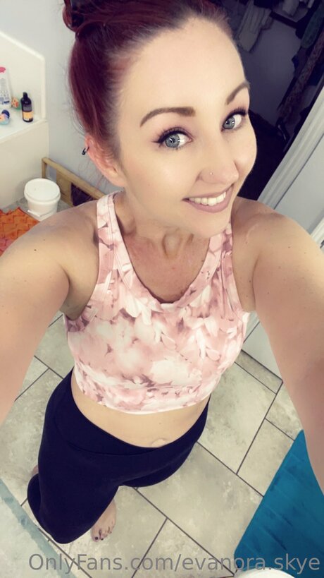 Evanora Skye model perfect galleries