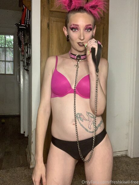 Freshkiiwii Free pornstar sex pics