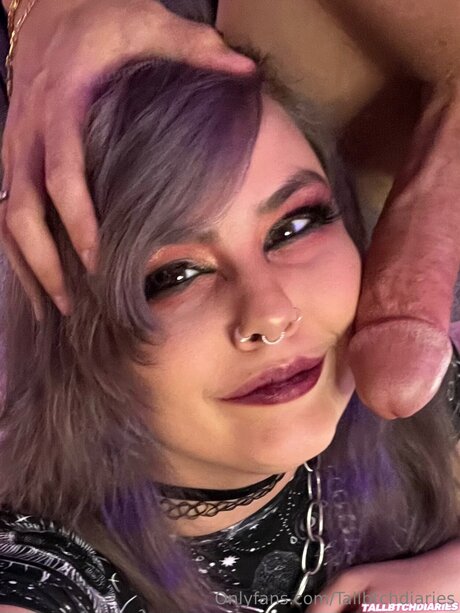 Tallbtchdiaries pornstar naked img